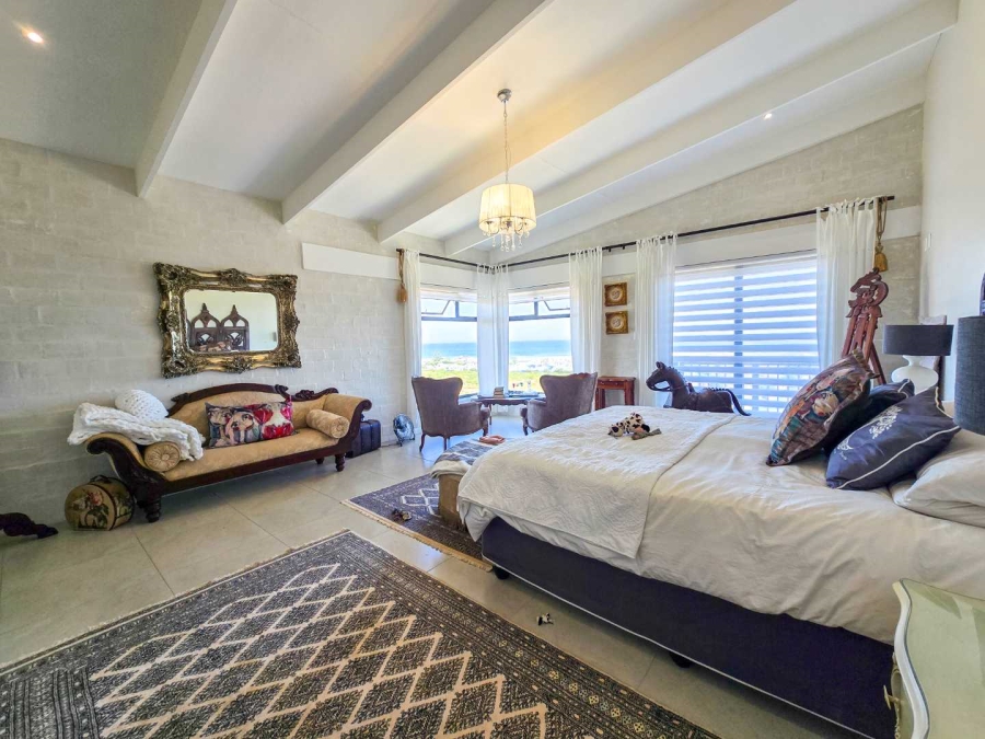 3 Bedroom Property for Sale in Stilbaai Oos Western Cape